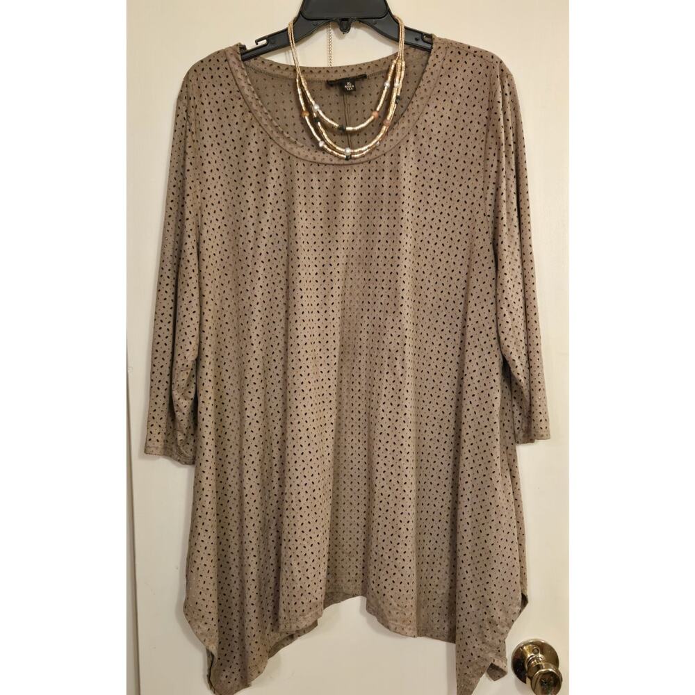 Cal Style Perforated Tunic Top XL Sharkbite Hem Faux Suede Taupe 3/4 Sleeve USA